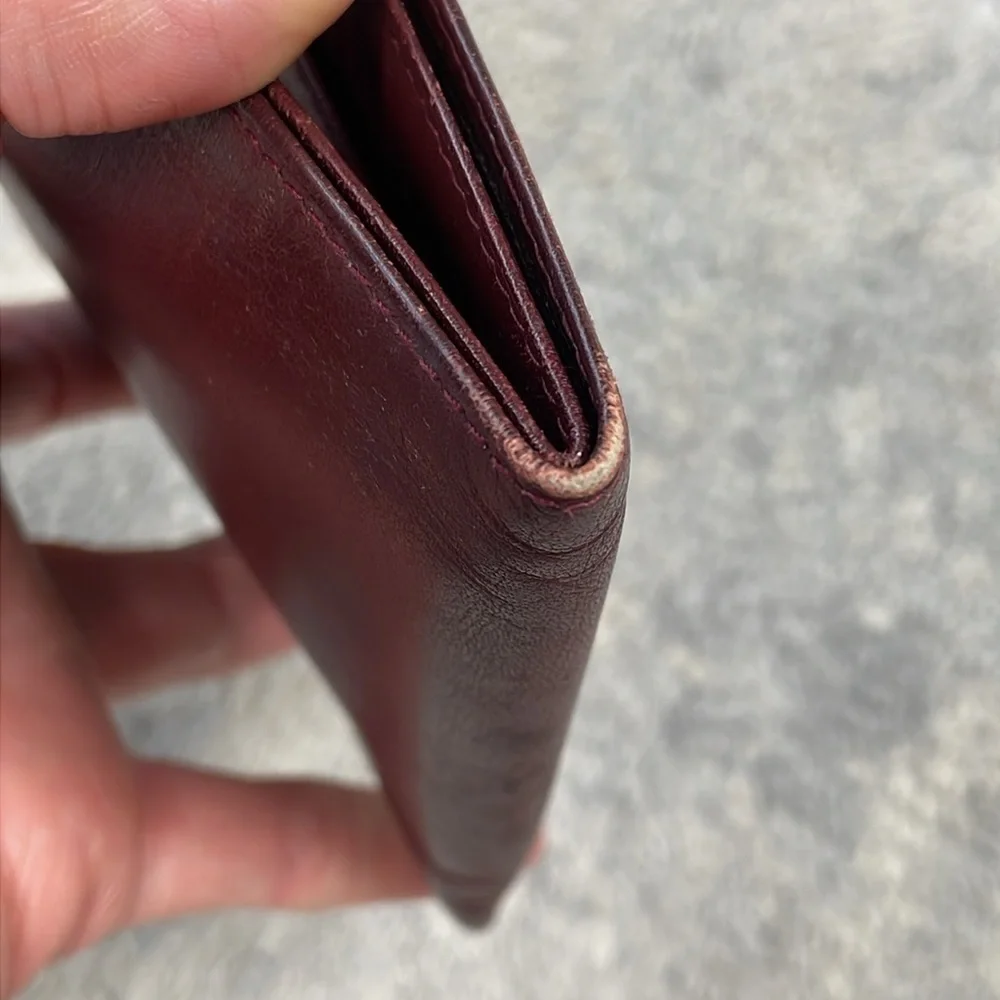 Cartier Paris Designer Bifold Wallet Burgundy Maroon Leather Bill Holder